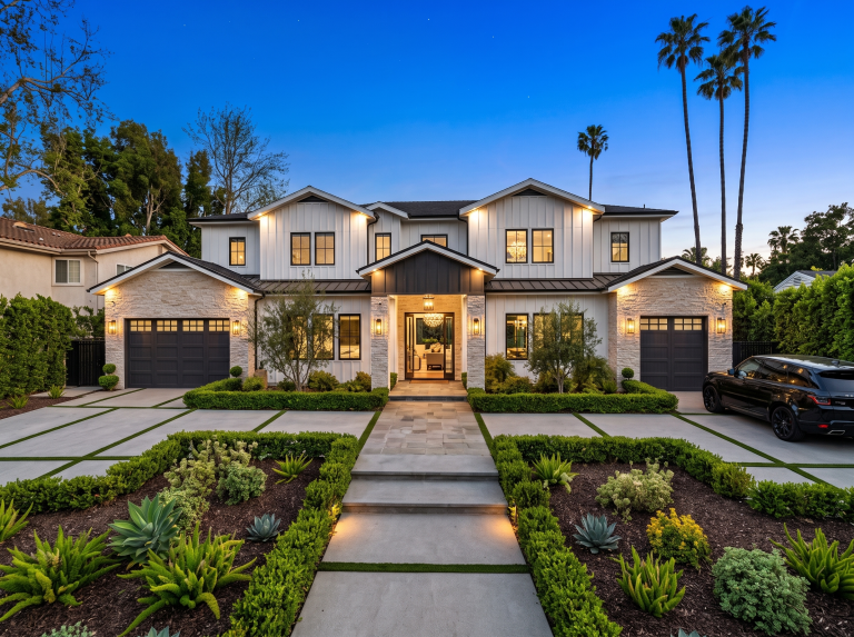 Residential exterior visualization for real estate.